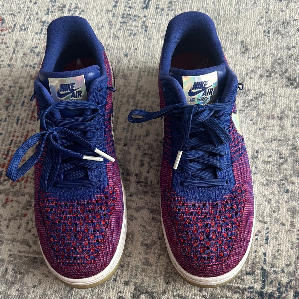 Nike Air Force 1 Flyknit in Blue and Red